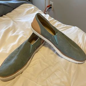 UGG Women’s slip on shoes